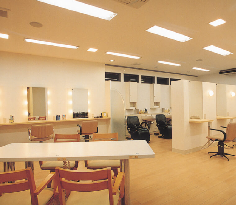 県南エリア 秋田の美容室キャンパス 株式会社リーディングアクター